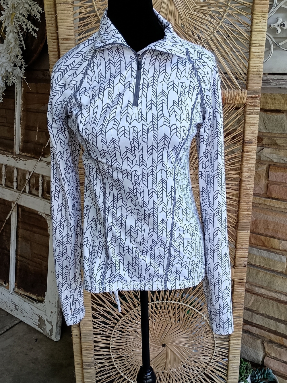 Lole White Pullover with Brown Leaf Print_S